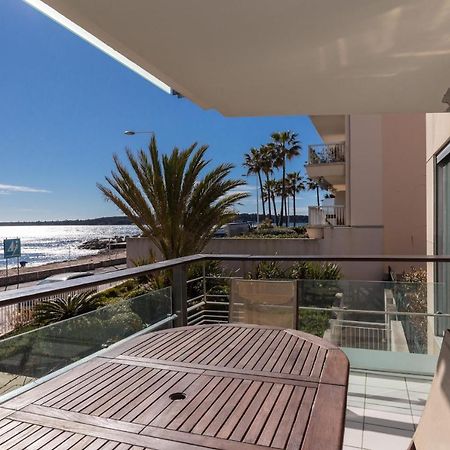 Bright Two Bedroomed Apartment On The Beach In Cannes With Huge Terrace With Fabulous Sea Views - 2001 Buitenkant foto