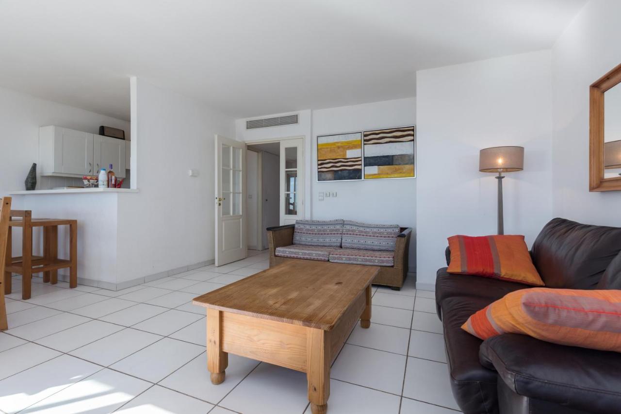 Bright Two Bedroomed Apartment On The Beach In Cannes With Huge Terrace With Fabulous Sea Views - 2001 Buitenkant foto