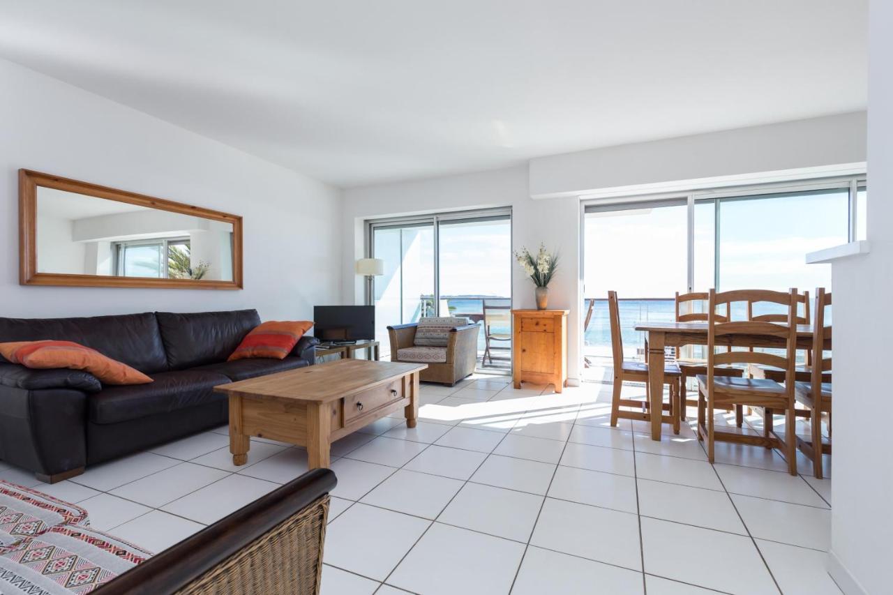 Bright Two Bedroomed Apartment On The Beach In Cannes With Huge Terrace With Fabulous Sea Views - 2001 Buitenkant foto